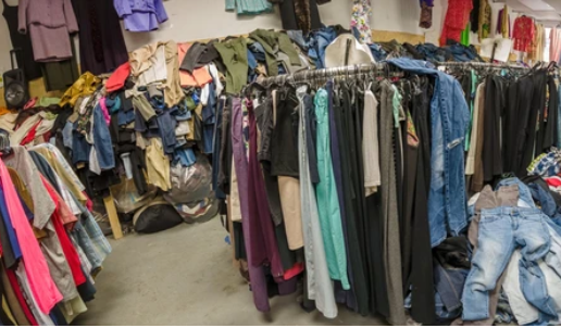 Thrifting for Fashion: How to Find Hidden Gems at Affordable Prices.