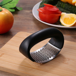 Stainless Garlic Press Household Manual Device Kitchen Garlic Press Squeezer Garlic Tools Kitchen Gadgets Accessories 1Pcs | TageUnlimited