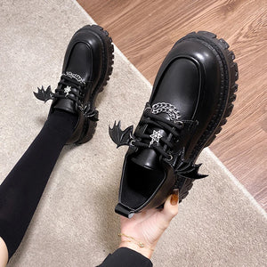 Metal Chain Platform Shoes Women Lolita Gothic Wing Design Shoes for Women College Style Leather Pumps Women Uniform Shoes