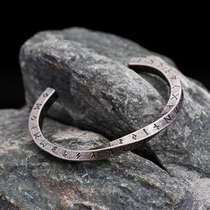 New Vintage Nordic Viking Twist Cuff Bangles For Men Fashion Stainless Steel Viking Letter Bracelet Party Jewelry Gift Wholesale