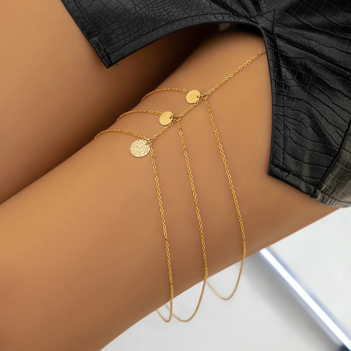Sexy Multilayer Tassel Imitation Pearl Clip Beads Leg Chains Women Belt Rhinestone Adjustable Elastic Thigh Chain Body Jewelry