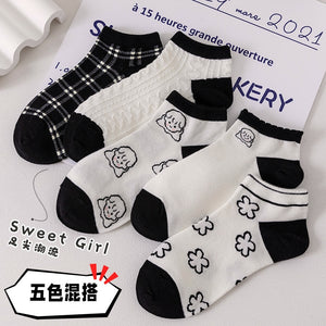 5 Pairs Of Women Socks Cartoon Cotton Socks. | TageUnlimited
