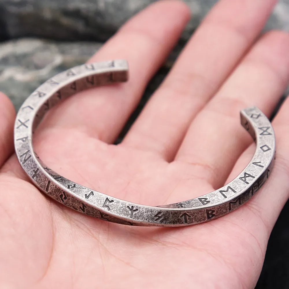 New Vintage Nordic Viking Twist Cuff Bangles For Men Fashion Stainless Steel Viking Letter Bracelet Party Jewelry Gift Wholesale