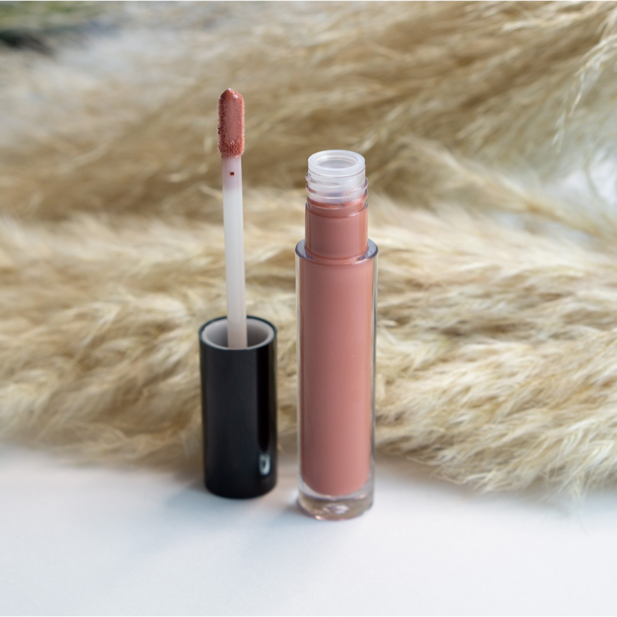 Lip Gloss - Crimson | TageUnlimited