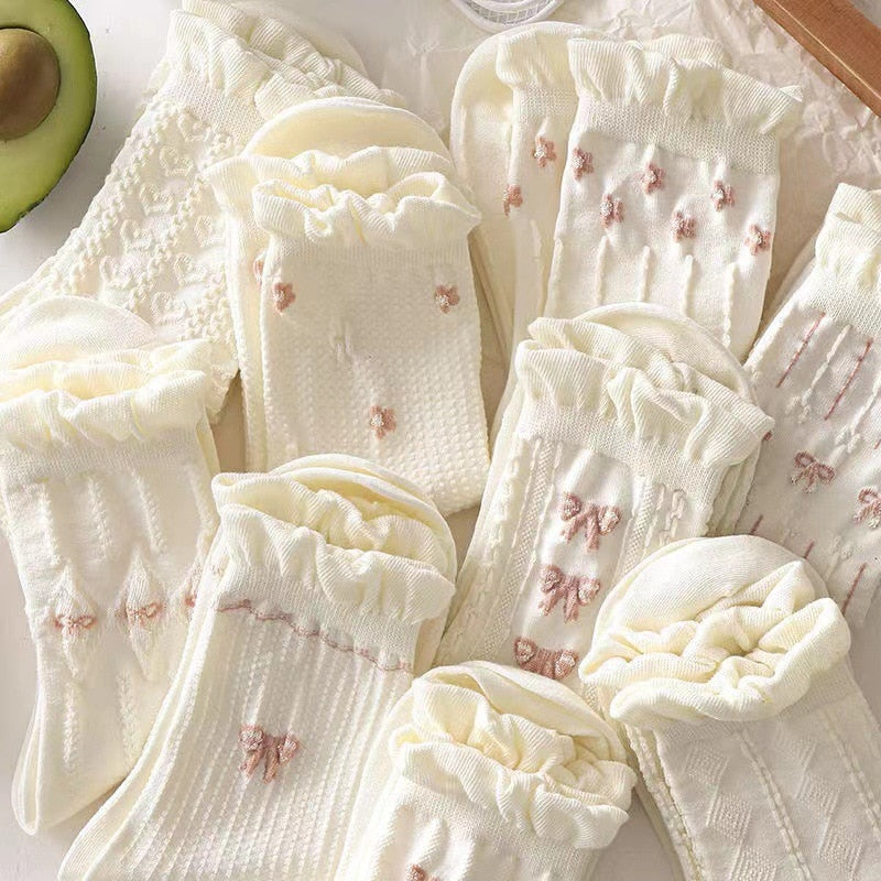 Simple White Socks Versatile Lovely Bowknot Small Flowers Women&#39;s Medium Tube Socks kawaii Harajuku jk Lolita Girls Cotton Socks | TageUnlimited