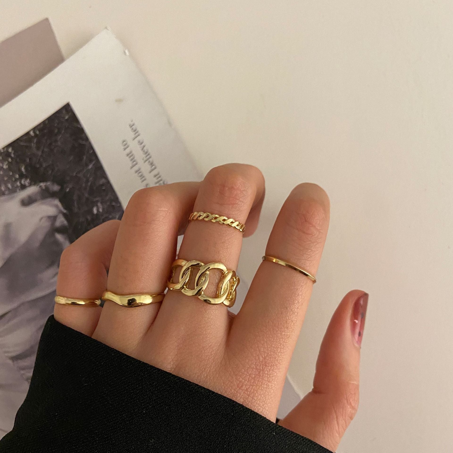 LATS 7pcs Fashion Jewelry Rings Set Hot Selling Metal Hollow Round Opening Women Finger Ring for Girl Lady Party Wedding Gifts | 0 | Tage-Active