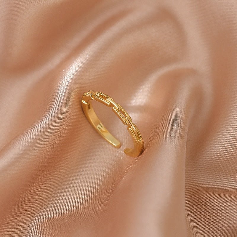 LATS Luxury Gold Color Pearl Zircon Rings for Woman Vintage Sexy Open Ring Party Joint Ring Fashion Elegant Jewelry Gifts | 0 | Tage-Active