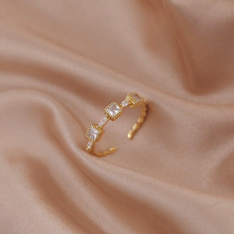 LATS Luxury Gold Color Pearl Zircon Rings for Woman Vintage Sexy Open Ring Party Joint Ring Fashion Elegant Jewelry Gifts - TageUnlimited