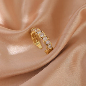 LATS Luxury Gold Color Pearl Zircon Rings for Woman Vintage Sexy Open Ring Party Joint Ring Fashion Elegant Jewelry Gifts | 0 | Tage-Active