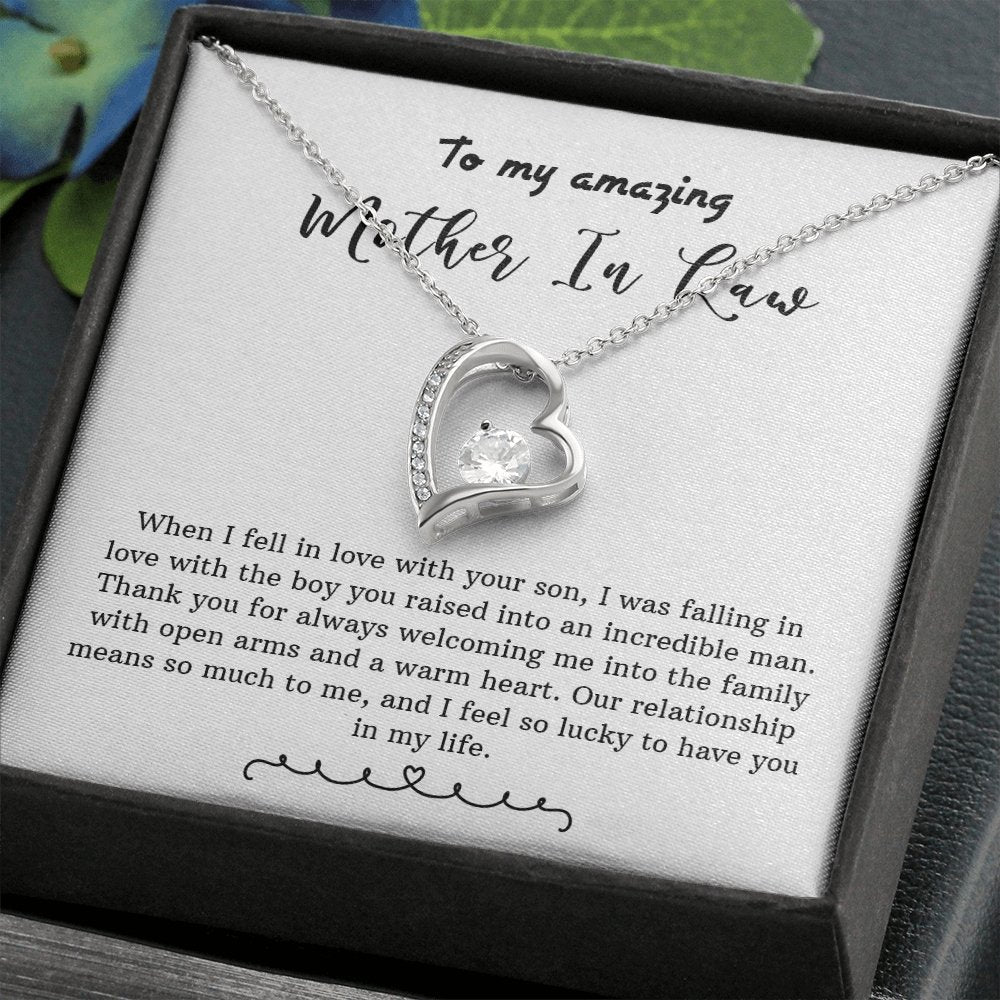 To My Amazing Mother In Law | Lucky To Have You In My Life | Jewelry | C30025TG, C30025TR, lx-C30025, PB23-WOOD, PROD-2074363, PT-781, TNM-1, USER-43062 | TageUnlimited