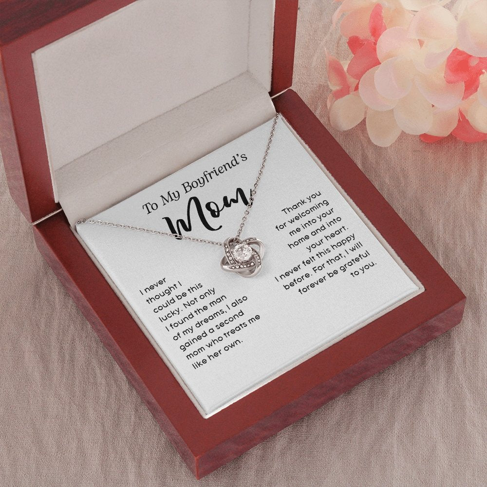 To My Boyfriend's Mom | I Never Thought I Could Be This Lucky | Jewelry | C30011TG, C30011TR, lx-C30011, PB23-WOOD, PROD-2074400, PT-922, TNM-1, USER-43062 | TageUnlimited