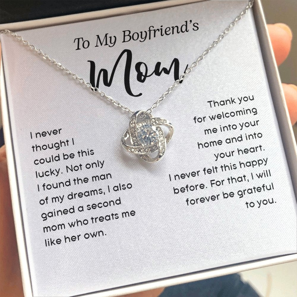 To My Boyfriend's Mom | I Never Thought I Could Be This Lucky | Jewelry | C30011TG, C30011TR, lx-C30011, PB23-WOOD, PROD-2074400, PT-922, TNM-1, USER-43062 | TageUnlimited