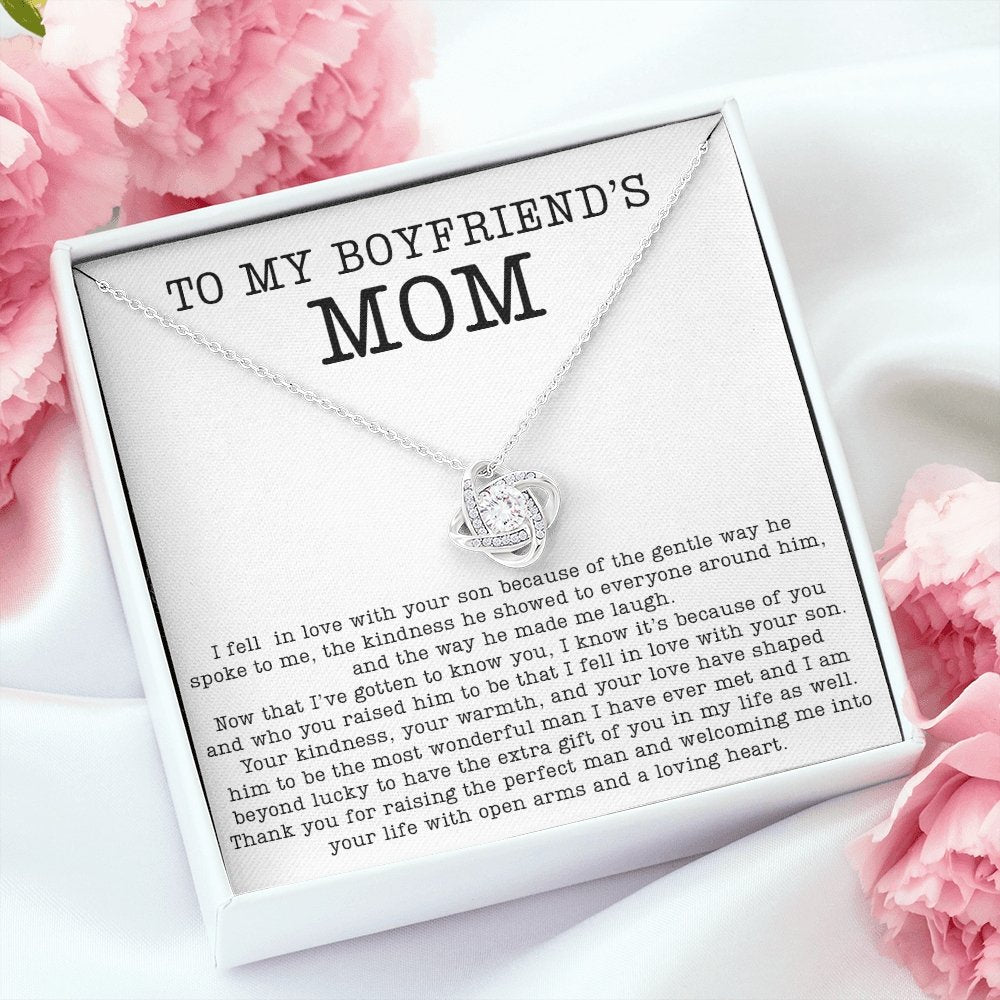 To My Boyfriend's Mom | Thank You For Raising The Perfect Man | Jewelry | C30011TG, C30011TR, lx-C30011, PB23-WOOD, PROD-2070925, PT-922, TNM-1, USER-43062 | TageUnlimited